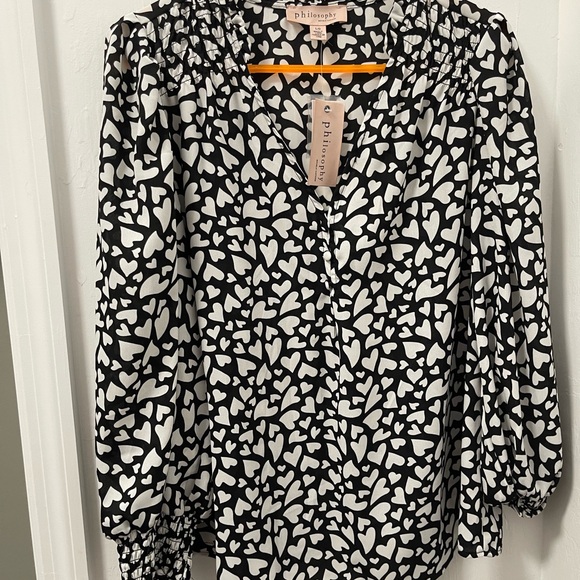 Philosophy Tops - Philosophy Black and White Graphic Long Sleeve Blouse